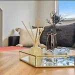 Harrow - Stadium Apartment
